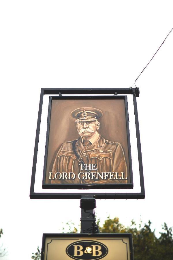 The Lord Grenfell Bed & Breakfast Maidenhead Ngoại thất bức ảnh The Lord Grenfell pub sign